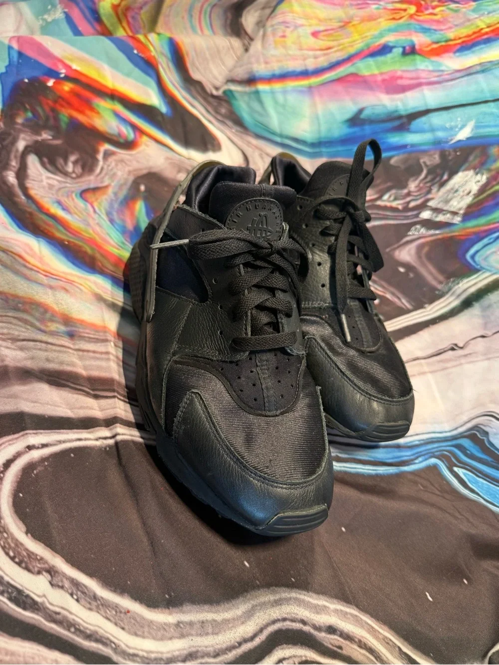Women’s 10.5 Nike Black Athletic Sneakers - Classic All-Black Style